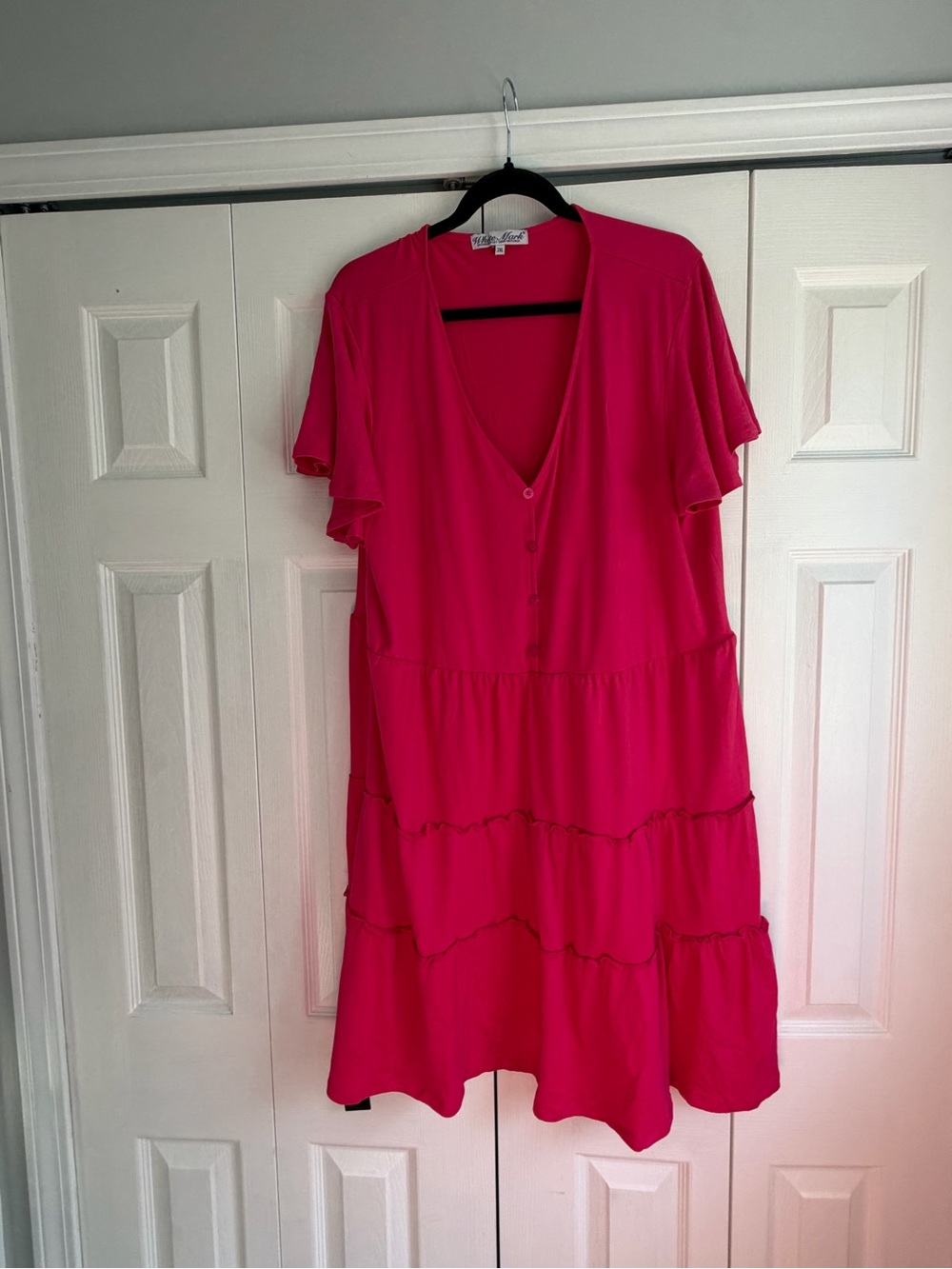 White Mark Hot Pink Tiered V-Neck Flutter Sleeve Dress